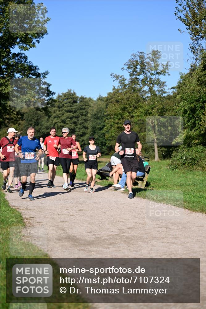 22.09.2024 - 32. Volkslauf durch das schöne Alstertal Dr. Thomas Lammeyer http://msf.ph/oto/7107324 22.09.2024 10:27:48 Laufen 2005, 2467, 2004, 2948 meine-sportfotos.de