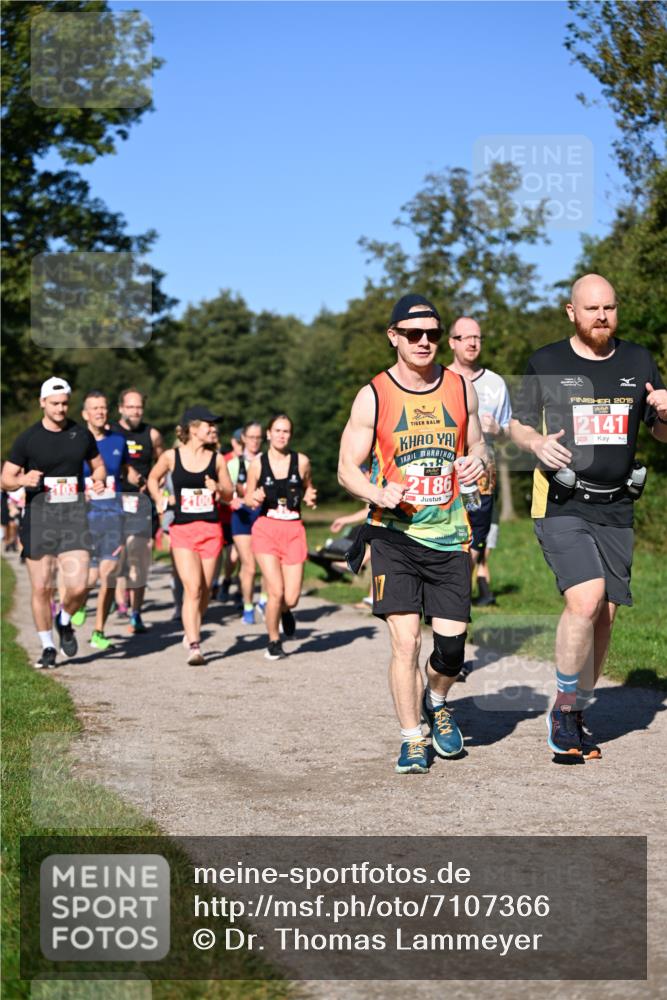 22.09.2024 - 32. Volkslauf durch das schöne Alstertal Dr. Thomas Lammeyer http://msf.ph/oto/7107366 22.09.2024 10:27:57 Laufen 18, 2186, 2015, 2141 meine-sportfotos.de