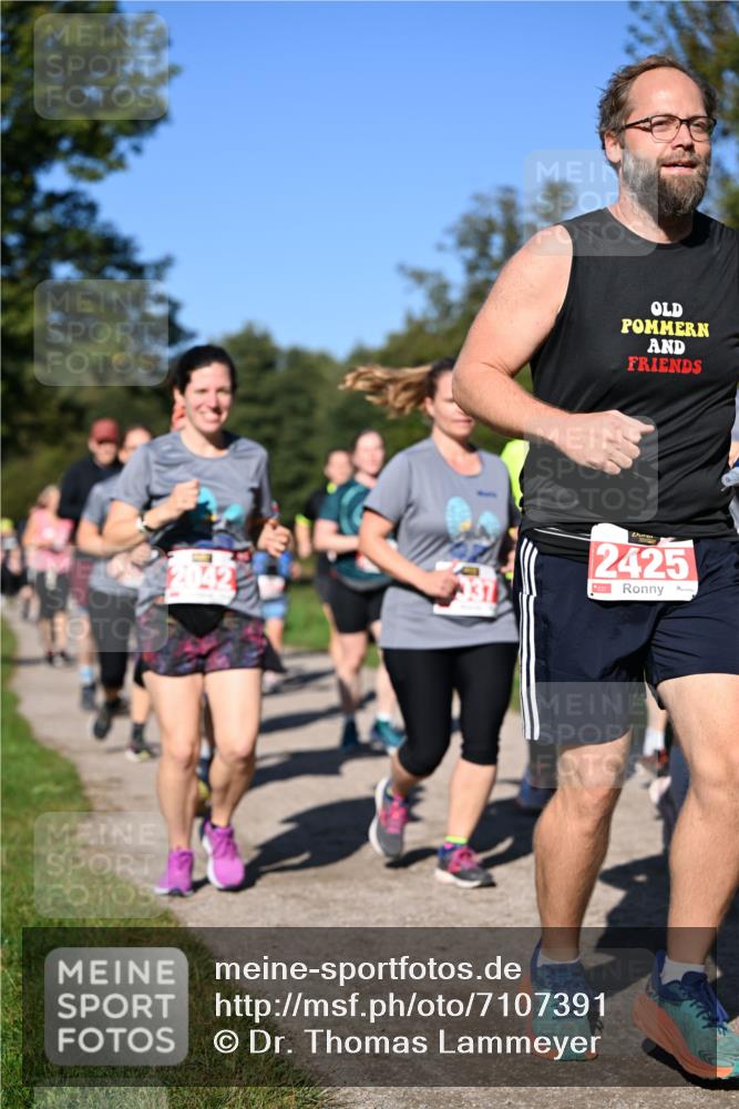 22.09.2024 - 32. Volkslauf durch das schöne Alstertal Dr. Thomas Lammeyer http://msf.ph/oto/7107391 22.09.2024 10:28:02 Laufen 2425 meine-sportfotos.de