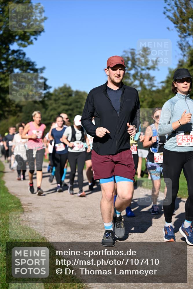 22.09.2024 - 32. Volkslauf durch das schöne Alstertal Dr. Thomas Lammeyer http://msf.ph/oto/7107410 22.09.2024 10:28:06 Laufen 2551 meine-sportfotos.de