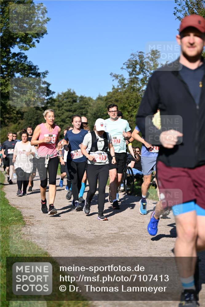 22.09.2024 - 32. Volkslauf durch das schöne Alstertal Dr. Thomas Lammeyer http://msf.ph/oto/7107413 22.09.2024 10:28:07 Laufen 210, 236, 2215, 237 meine-sportfotos.de