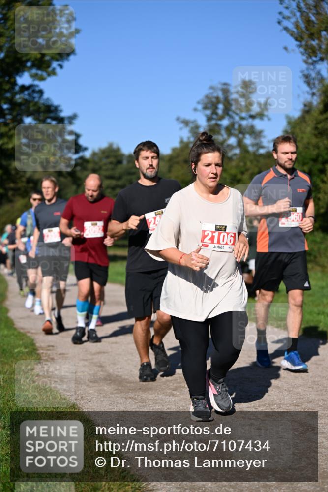 22.09.2024 - 32. Volkslauf durch das schöne Alstertal Dr. Thomas Lammeyer http://msf.ph/oto/7107434 22.09.2024 10:28:11 Laufen 2960, 2106 meine-sportfotos.de