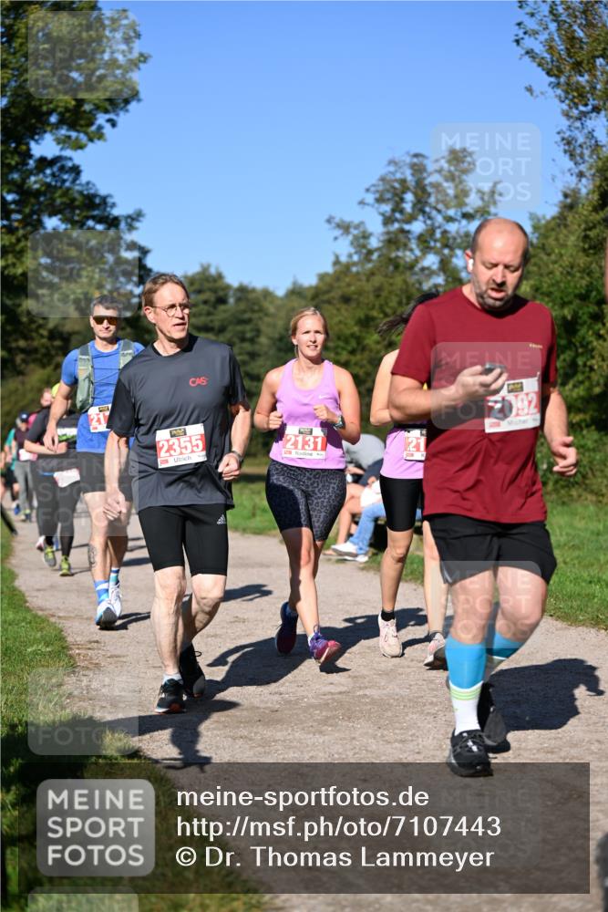 22.09.2024 - 32. Volkslauf durch das schöne Alstertal Dr. Thomas Lammeyer http://msf.ph/oto/7107443 22.09.2024 10:28:13 Laufen 2355, 2131, 092 meine-sportfotos.de