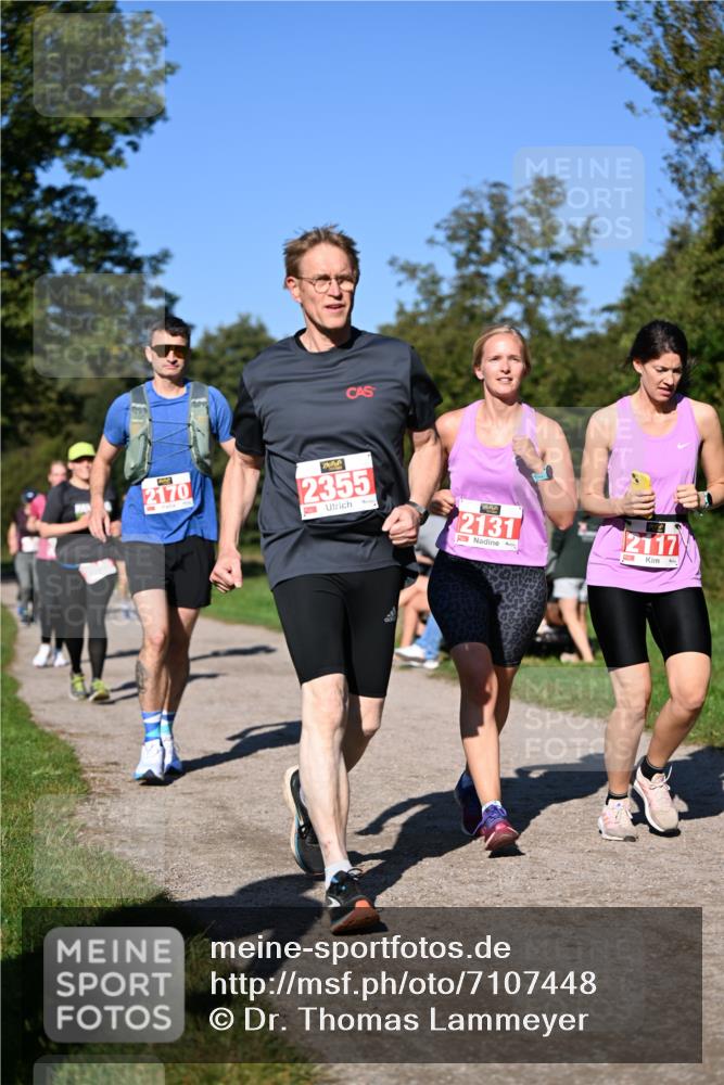 22.09.2024 - 32. Volkslauf durch das schöne Alstertal Dr. Thomas Lammeyer http://msf.ph/oto/7107448 22.09.2024 10:28:13 Laufen 2170, 2355, 2131, 2117 meine-sportfotos.de