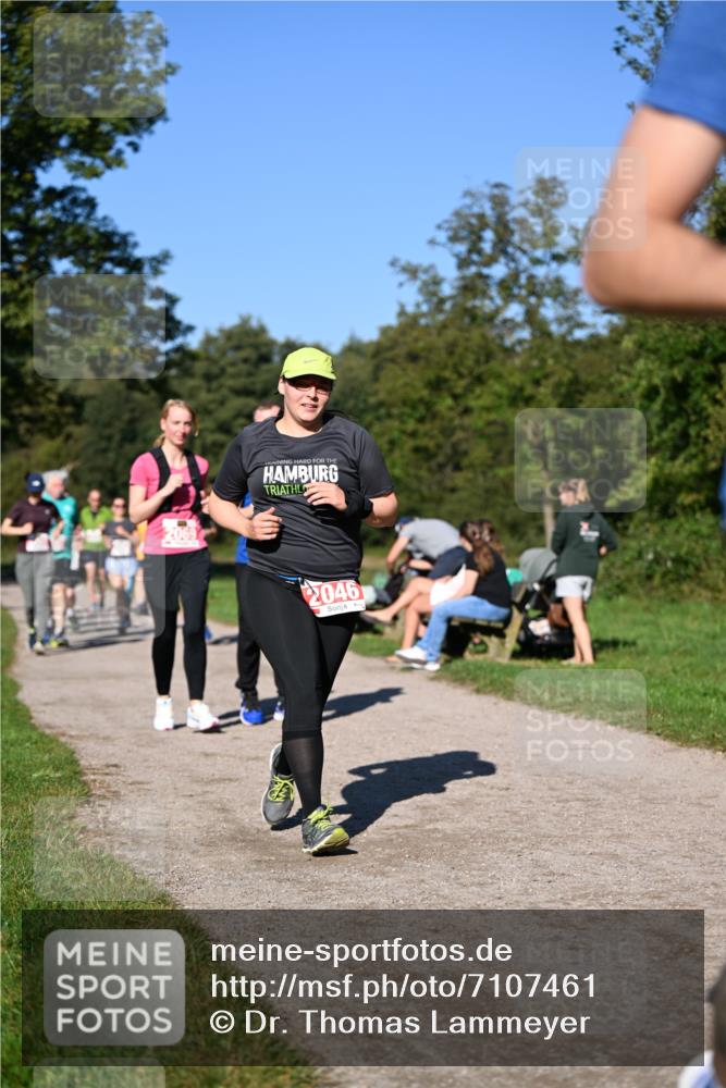 22.09.2024 - 32. Volkslauf durch das schöne Alstertal Dr. Thomas Lammeyer http://msf.ph/oto/7107461 22.09.2024 10:28:16 Laufen 2046 meine-sportfotos.de