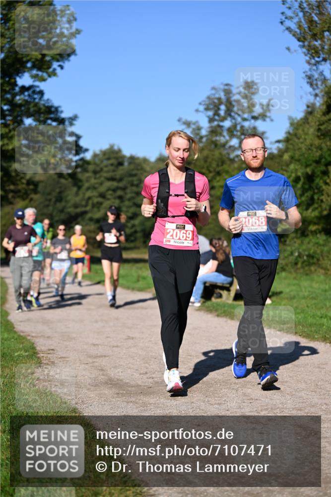 22.09.2024 - 32. Volkslauf durch das schöne Alstertal Dr. Thomas Lammeyer http://msf.ph/oto/7107471 22.09.2024 10:28:18 Laufen 2069, 2068 meine-sportfotos.de