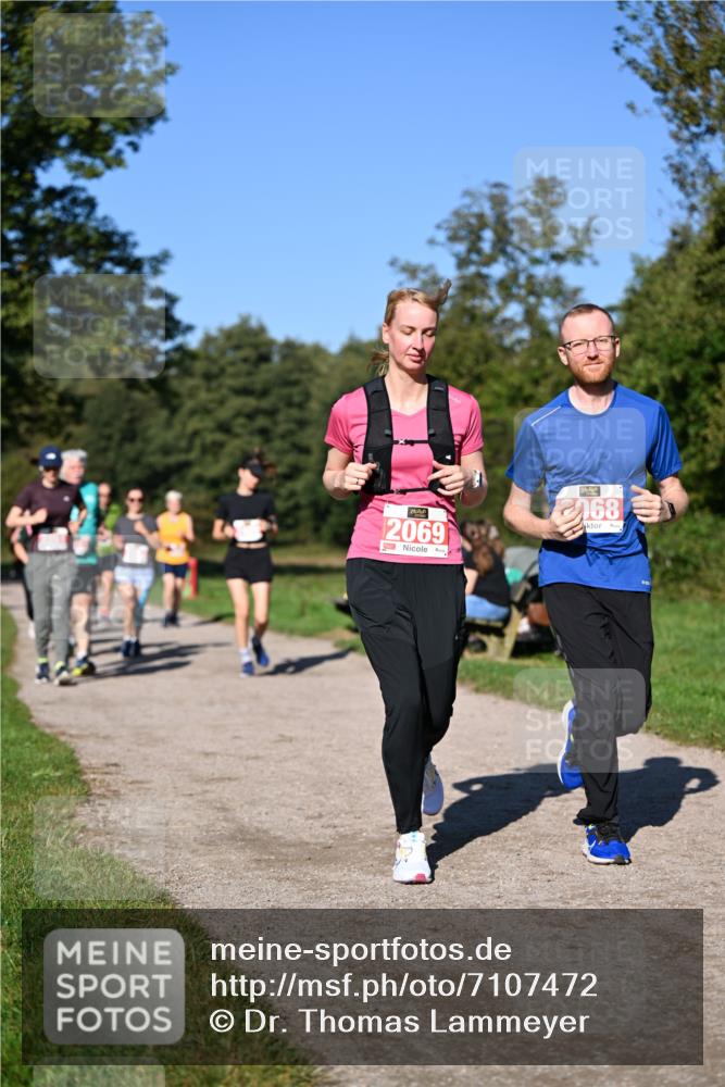 22.09.2024 - 32. Volkslauf durch das schöne Alstertal Dr. Thomas Lammeyer http://msf.ph/oto/7107472 22.09.2024 10:28:18 Laufen 2069, 068 meine-sportfotos.de