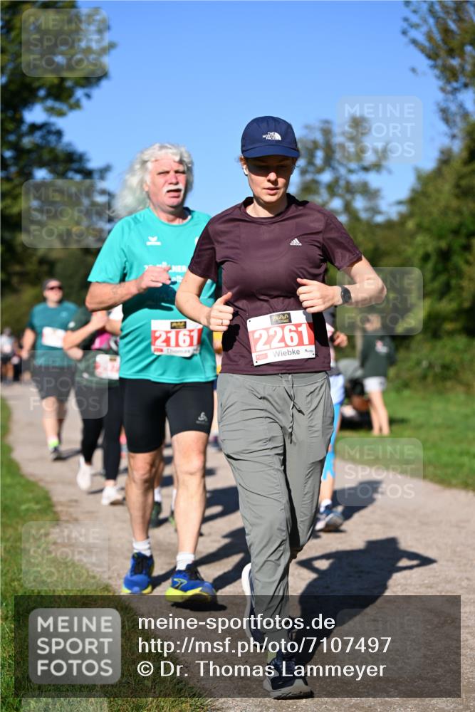 22.09.2024 - 32. Volkslauf durch das schöne Alstertal Dr. Thomas Lammeyer http://msf.ph/oto/7107497 22.09.2024 10:28:23 Laufen 2161, 2261 meine-sportfotos.de