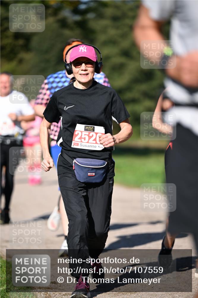 22.09.2024 - 32. Volkslauf durch das schöne Alstertal Dr. Thomas Lammeyer http://msf.ph/oto/7107559 22.09.2024 10:28:41 Laufen 2520 meine-sportfotos.de