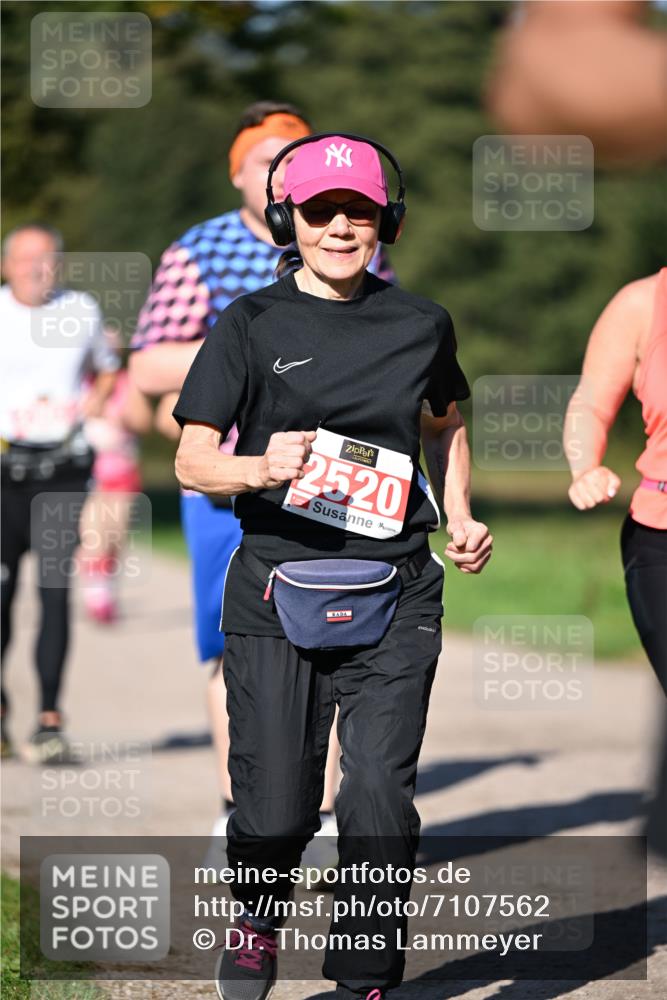 22.09.2024 - 32. Volkslauf durch das schöne Alstertal Dr. Thomas Lammeyer http://msf.ph/oto/7107562 22.09.2024 10:28:42 Laufen 2520 meine-sportfotos.de