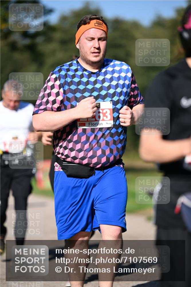 22.09.2024 - 32. Volkslauf durch das schöne Alstertal Dr. Thomas Lammeyer http://msf.ph/oto/7107569 22.09.2024 10:28:43 Laufen 63 meine-sportfotos.de