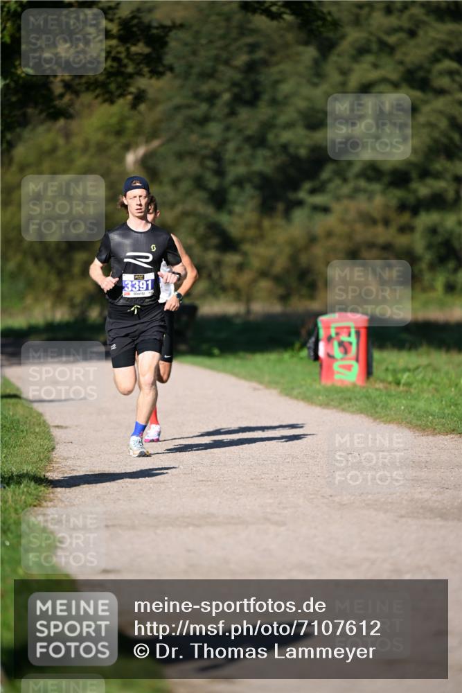 22.09.2024 - 32. Volkslauf durch das schöne Alstertal Dr. Thomas Lammeyer http://msf.ph/oto/7107612 22.09.2024 10:34:06 Laufen 3391 meine-sportfotos.de