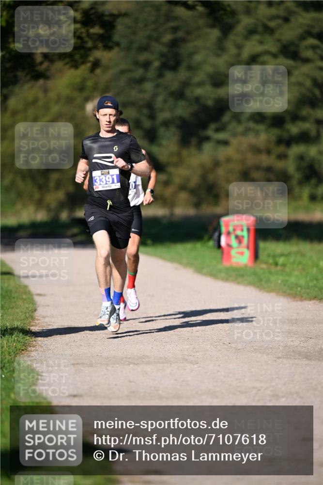 22.09.2024 - 32. Volkslauf durch das schöne Alstertal Dr. Thomas Lammeyer http://msf.ph/oto/7107618 22.09.2024 10:34:07 Laufen 3391 meine-sportfotos.de