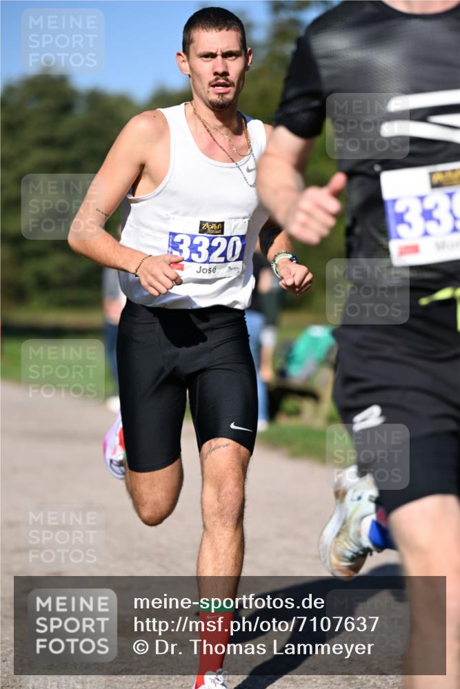 22.09.2024 - 32. Volkslauf durch das schöne Alstertal Dr. Thomas Lammeyer http://msf.ph/oto/7107637 22.09.2024 10:34:10 Laufen 3320, 33 meine-sportfotos.de