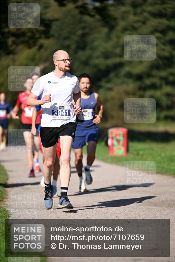 22.09.2024 - 32. Volkslauf durch das schöne Alstertal Dr. Thomas Lammeyer http://msf.ph/oto/7107659 22.09.2024 10:34:17 Laufen 2, 3941 meine-sportfotos.de
