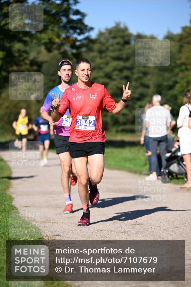 22.09.2024 - 32. Volkslauf durch das schöne Alstertal Dr. Thomas Lammeyer http://msf.ph/oto/7107679 22.09.2024 10:34:20 Laufen 4, 333942 meine-sportfotos.de