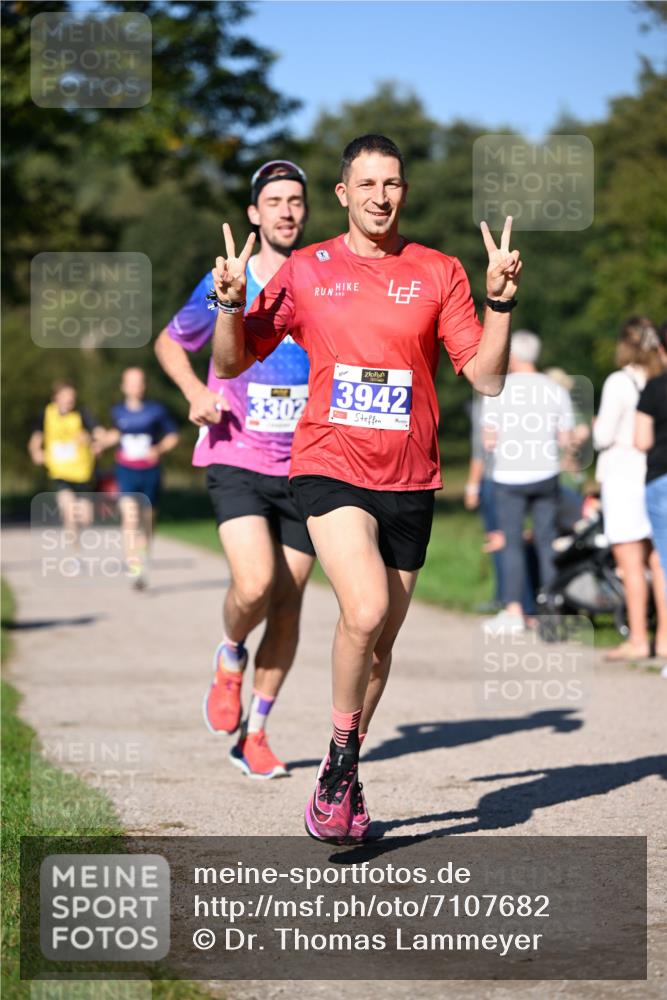 22.09.2024 - 32. Volkslauf durch das schöne Alstertal Dr. Thomas Lammeyer http://msf.ph/oto/7107682 22.09.2024 10:34:20 Laufen 3302, 3942 meine-sportfotos.de