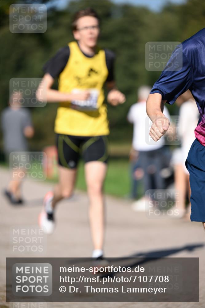 22.09.2024 - 32. Volkslauf durch das schöne Alstertal Dr. Thomas Lammeyer http://msf.ph/oto/7107708 22.09.2024 10:34:26 Laufen  meine-sportfotos.de