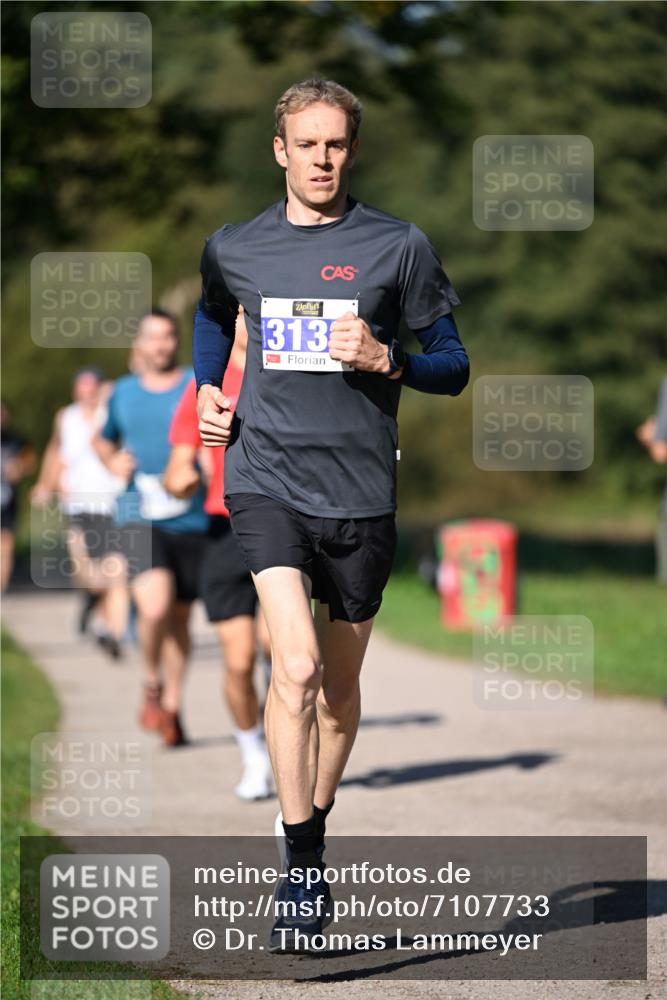 22.09.2024 - 32. Volkslauf durch das schöne Alstertal Dr. Thomas Lammeyer http://msf.ph/oto/7107733 22.09.2024 10:34:33 Laufen 313 meine-sportfotos.de