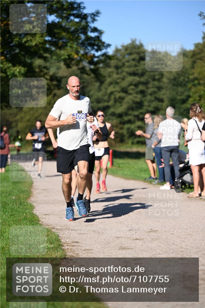 22.09.2024 - 32. Volkslauf durch das schöne Alstertal Dr. Thomas Lammeyer http://msf.ph/oto/7107755 22.09.2024 10:34:38 Laufen 3096 meine-sportfotos.de