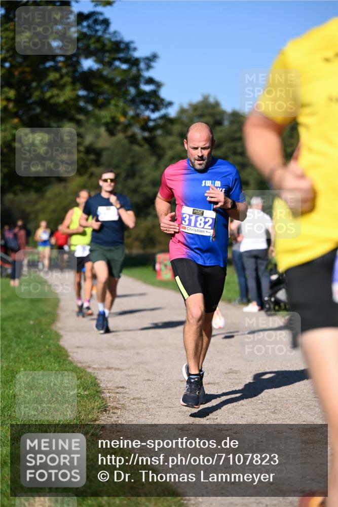 22.09.2024 - 32. Volkslauf durch das schöne Alstertal Dr. Thomas Lammeyer http://msf.ph/oto/7107823 22.09.2024 10:34:53 Laufen 3182 meine-sportfotos.de