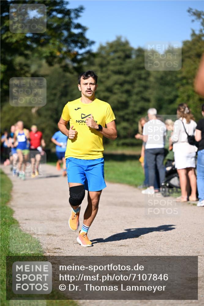 22.09.2024 - 32. Volkslauf durch das schöne Alstertal Dr. Thomas Lammeyer http://msf.ph/oto/7107846 22.09.2024 10:34:58 Laufen  meine-sportfotos.de