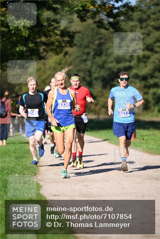22.09.2024 - 32. Volkslauf durch das schöne Alstertal Dr. Thomas Lammeyer http://msf.ph/oto/7107854 22.09.2024 10:35:01 Laufen 3148, 19, 3330, 3277 meine-sportfotos.de