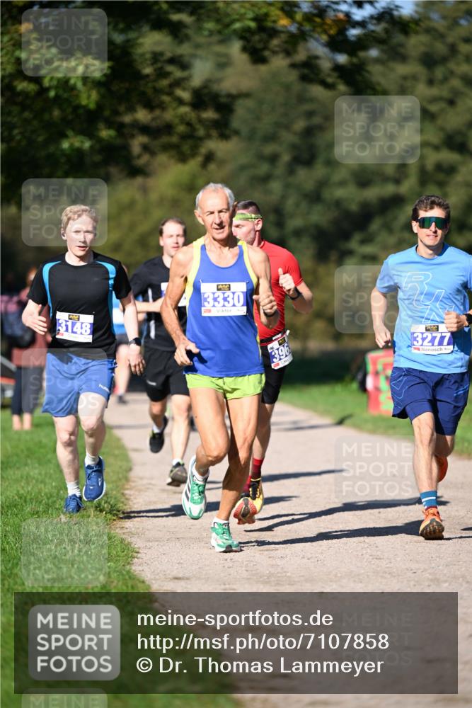 22.09.2024 - 32. Volkslauf durch das schöne Alstertal Dr. Thomas Lammeyer http://msf.ph/oto/7107858 22.09.2024 10:35:02 Laufen 3148, 3330, 396, 3277 meine-sportfotos.de