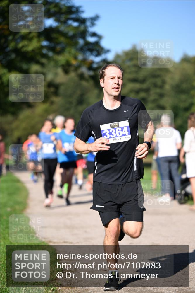 22.09.2024 - 32. Volkslauf durch das schöne Alstertal Dr. Thomas Lammeyer http://msf.ph/oto/7107883 22.09.2024 10:35:06 Laufen 3364 meine-sportfotos.de