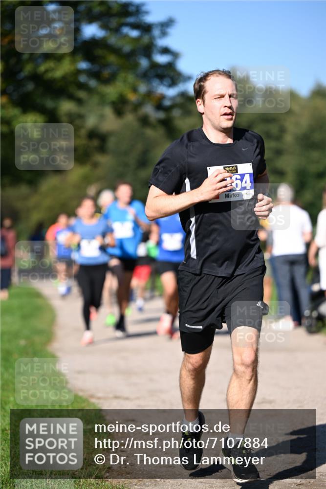 22.09.2024 - 32. Volkslauf durch das schöne Alstertal Dr. Thomas Lammeyer http://msf.ph/oto/7107884 22.09.2024 10:35:06 Laufen 264 meine-sportfotos.de