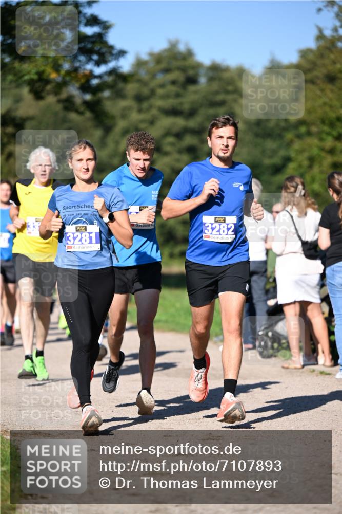22.09.2024 - 32. Volkslauf durch das schöne Alstertal Dr. Thomas Lammeyer http://msf.ph/oto/7107893 22.09.2024 10:35:08 Laufen 3281, 3282 meine-sportfotos.de