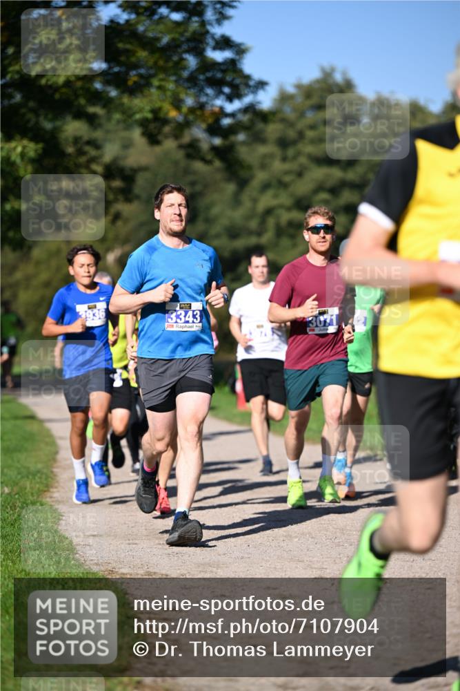 22.09.2024 - 32. Volkslauf durch das schöne Alstertal Dr. Thomas Lammeyer http://msf.ph/oto/7107904 22.09.2024 10:35:10 Laufen 936, 3343, 3071 meine-sportfotos.de