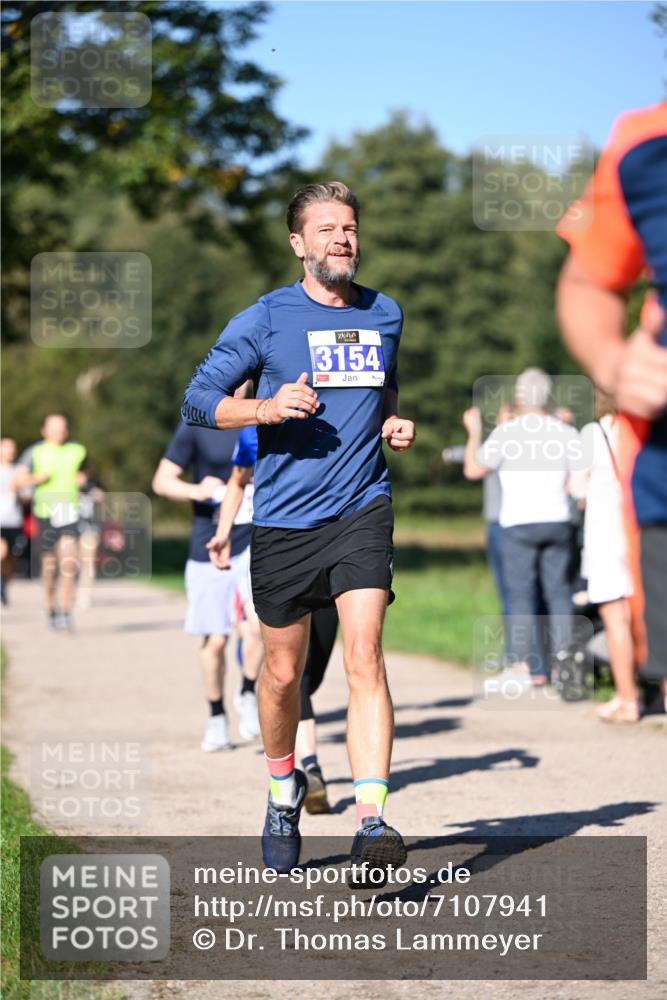 22.09.2024 - 32. Volkslauf durch das schöne Alstertal Dr. Thomas Lammeyer http://msf.ph/oto/7107941 22.09.2024 10:35:16 Laufen 3154 meine-sportfotos.de