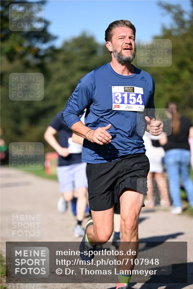 22.09.2024 - 32. Volkslauf durch das schöne Alstertal Dr. Thomas Lammeyer http://msf.ph/oto/7107948 22.09.2024 10:35:17 Laufen 3154 meine-sportfotos.de