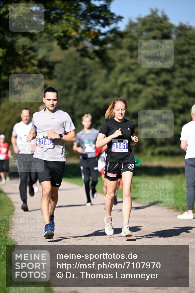22.09.2024 - 32. Volkslauf durch das schöne Alstertal Dr. Thomas Lammeyer http://msf.ph/oto/7107970 22.09.2024 10:35:23 Laufen 3180, 3181, 28 meine-sportfotos.de