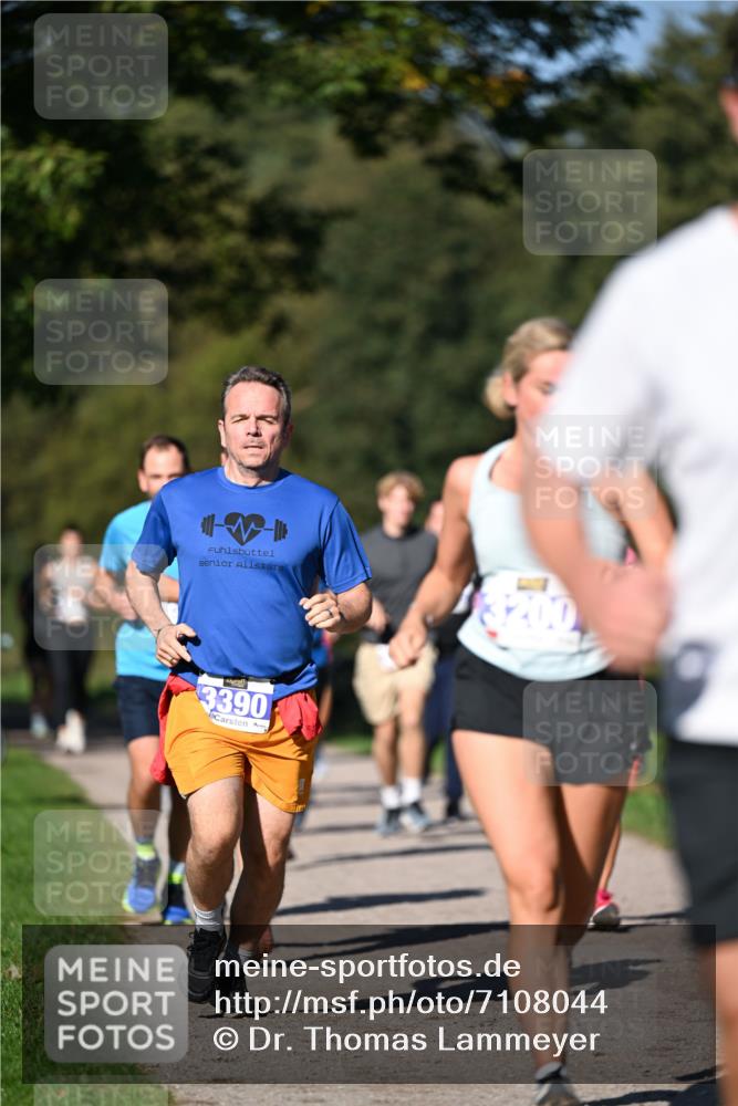22.09.2024 - 32. Volkslauf durch das schöne Alstertal Dr. Thomas Lammeyer http://msf.ph/oto/7108044 22.09.2024 10:35:40 Laufen 3390 meine-sportfotos.de