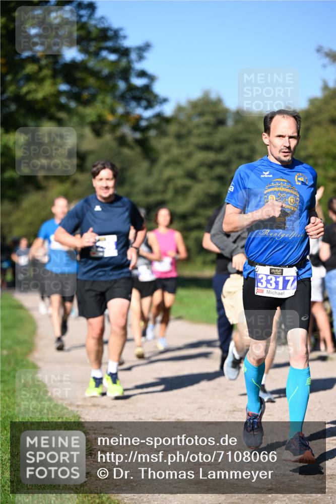 22.09.2024 - 32. Volkslauf durch das schöne Alstertal Dr. Thomas Lammeyer http://msf.ph/oto/7108066 22.09.2024 10:35:45 Laufen 3317 meine-sportfotos.de