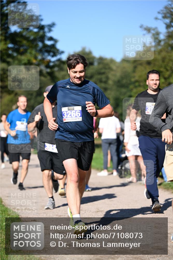 22.09.2024 - 32. Volkslauf durch das schöne Alstertal Dr. Thomas Lammeyer http://msf.ph/oto/7108073 22.09.2024 10:35:46 Laufen 3266 meine-sportfotos.de