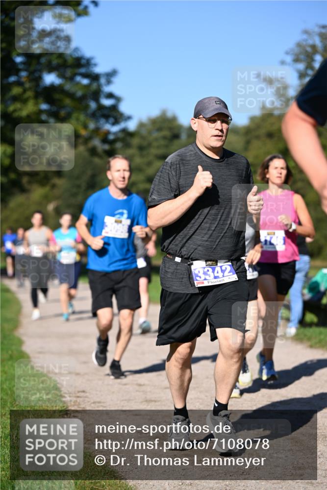 22.09.2024 - 32. Volkslauf durch das schöne Alstertal Dr. Thomas Lammeyer http://msf.ph/oto/7108078 22.09.2024 10:35:48 Laufen 3342 meine-sportfotos.de