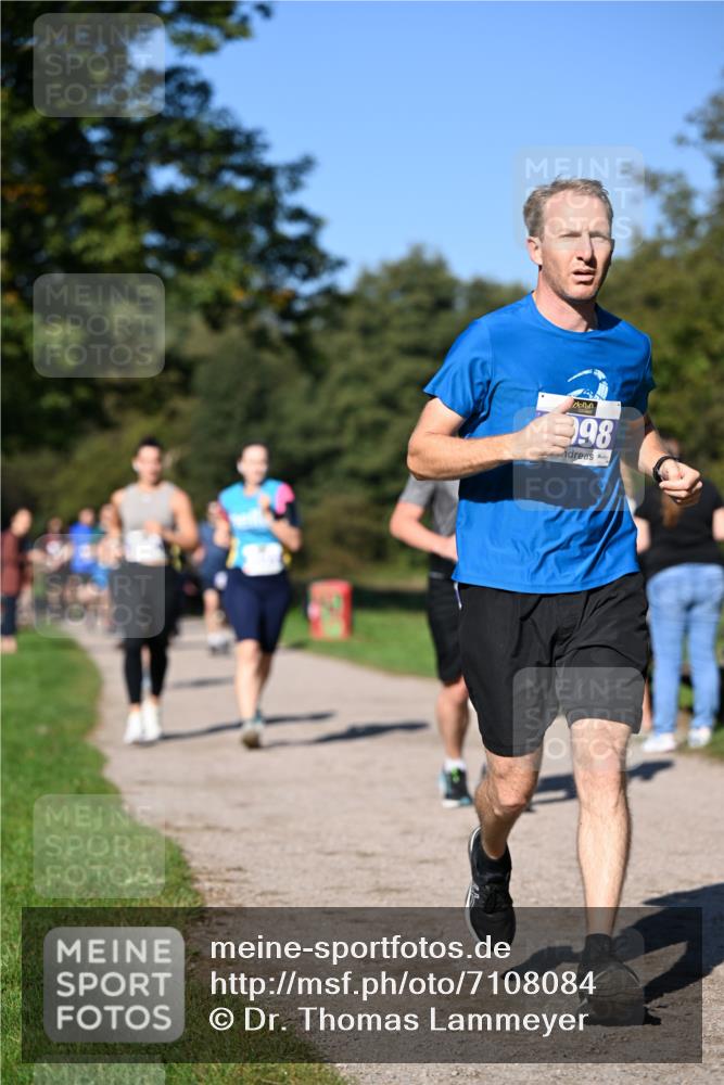 22.09.2024 - 32. Volkslauf durch das schöne Alstertal Dr. Thomas Lammeyer http://msf.ph/oto/7108084 22.09.2024 10:35:49 Laufen 98 meine-sportfotos.de