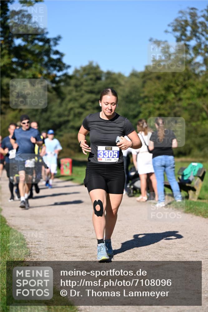 22.09.2024 - 32. Volkslauf durch das schöne Alstertal Dr. Thomas Lammeyer http://msf.ph/oto/7108096 22.09.2024 10:35:55 Laufen 3305 meine-sportfotos.de