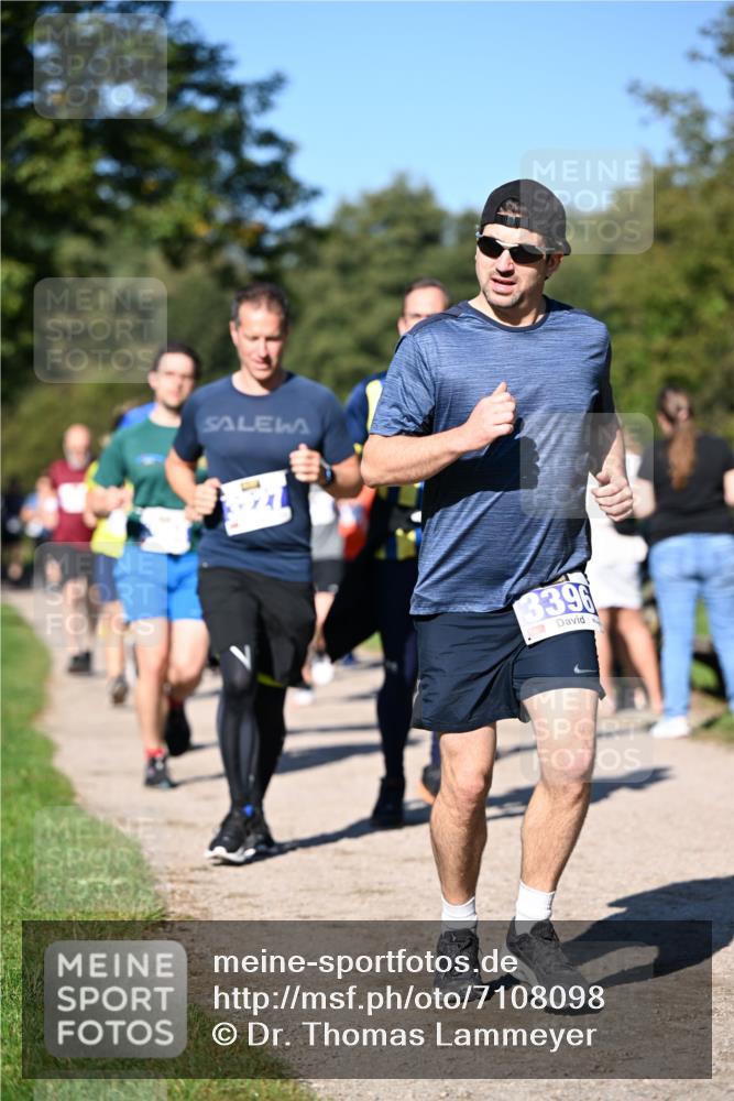 22.09.2024 - 32. Volkslauf durch das schöne Alstertal Dr. Thomas Lammeyer http://msf.ph/oto/7108098 22.09.2024 10:35:58 Laufen 3396 meine-sportfotos.de