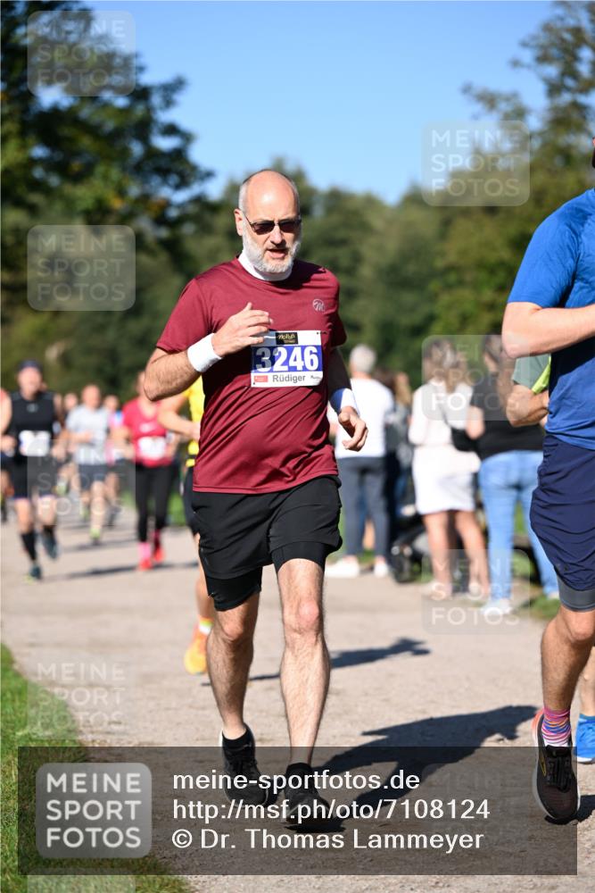 22.09.2024 - 32. Volkslauf durch das schöne Alstertal Dr. Thomas Lammeyer http://msf.ph/oto/7108124 22.09.2024 10:36:03 Laufen 3246 meine-sportfotos.de