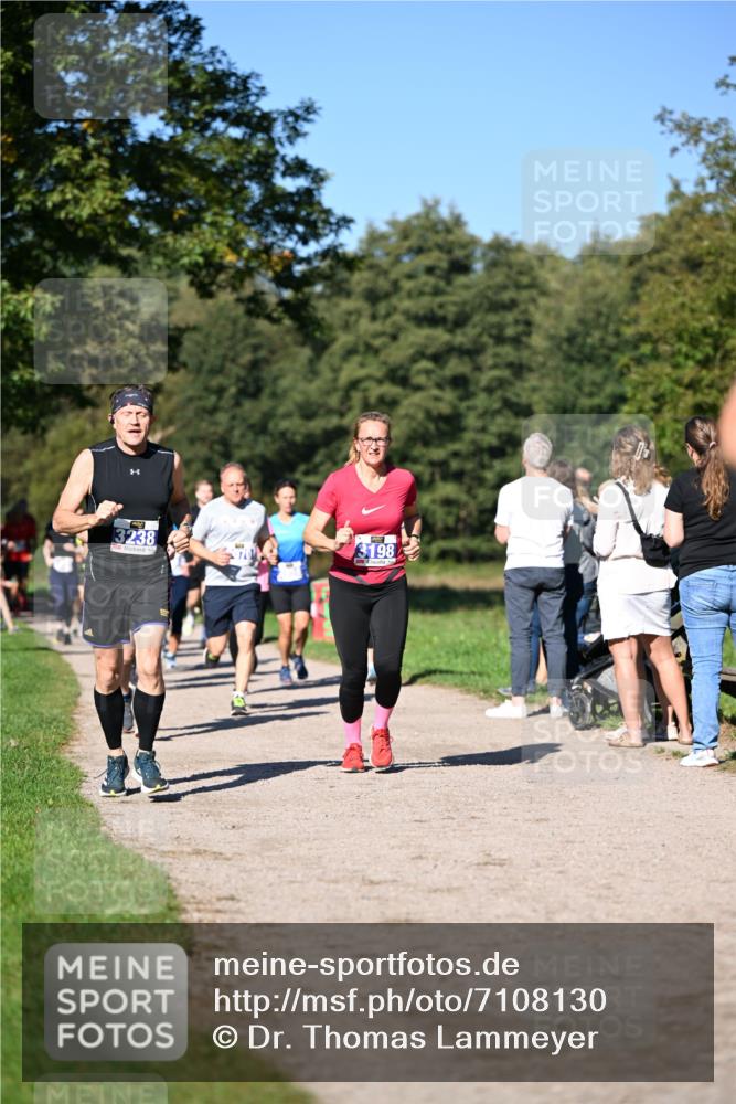 22.09.2024 - 32. Volkslauf durch das schöne Alstertal Dr. Thomas Lammeyer http://msf.ph/oto/7108130 22.09.2024 10:36:05 Laufen 3238, 3198 meine-sportfotos.de