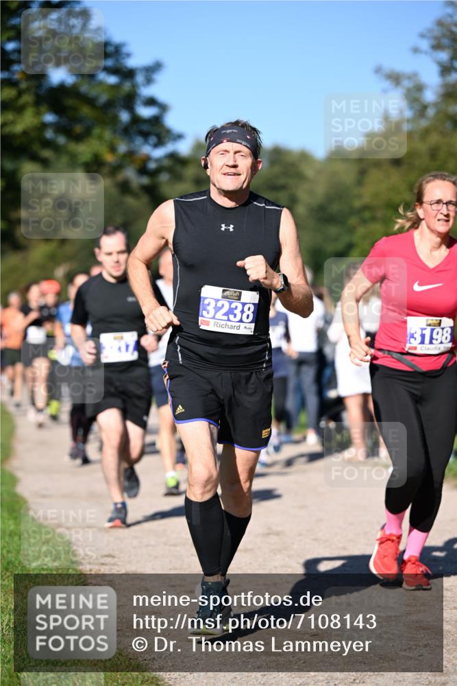 22.09.2024 - 32. Volkslauf durch das schöne Alstertal Dr. Thomas Lammeyer http://msf.ph/oto/7108143 22.09.2024 10:36:08 Laufen 3238, 3198 meine-sportfotos.de