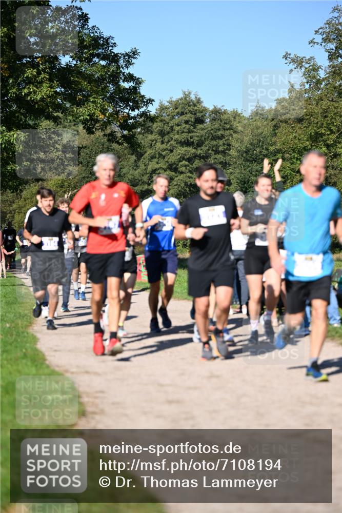 22.09.2024 - 32. Volkslauf durch das schöne Alstertal Dr. Thomas Lammeyer http://msf.ph/oto/7108194 22.09.2024 10:36:19 Laufen  meine-sportfotos.de
