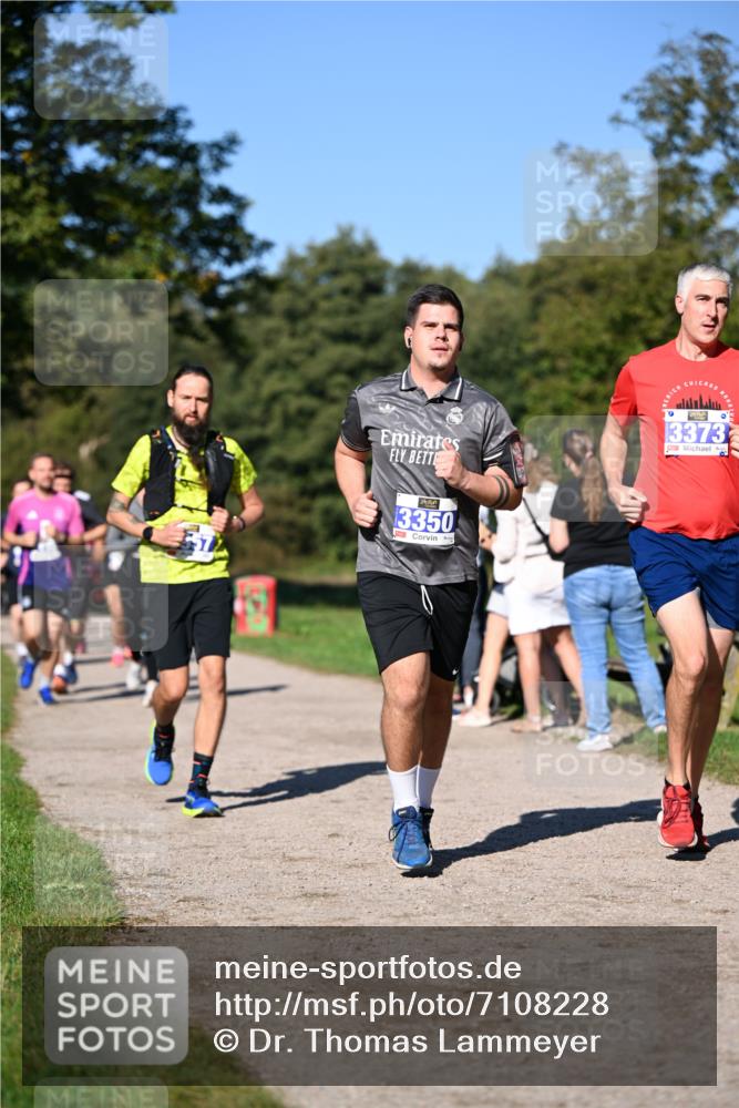 22.09.2024 - 32. Volkslauf durch das schöne Alstertal Dr. Thomas Lammeyer http://msf.ph/oto/7108228 22.09.2024 10:36:25 Laufen 3350, 3373 meine-sportfotos.de