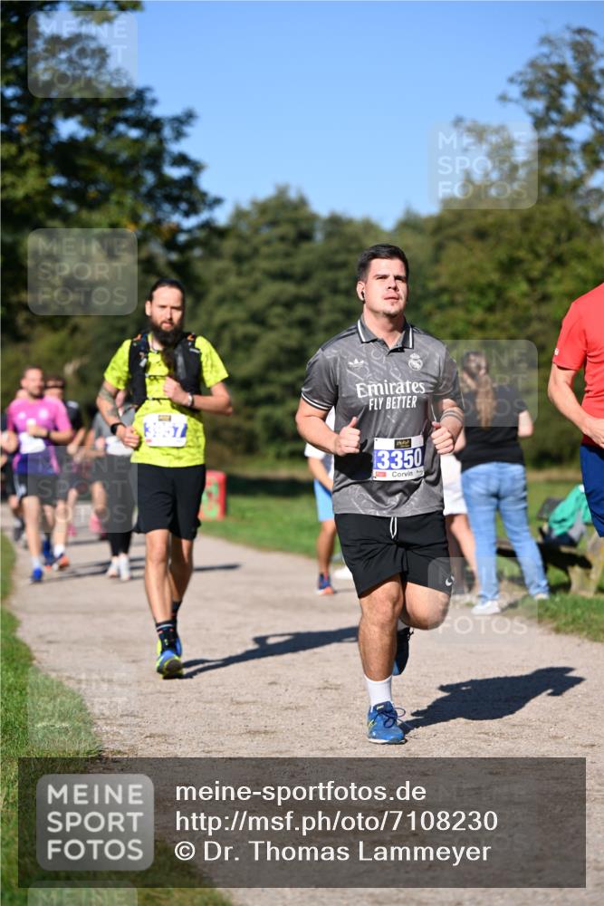 22.09.2024 - 32. Volkslauf durch das schöne Alstertal Dr. Thomas Lammeyer http://msf.ph/oto/7108230 22.09.2024 10:36:25 Laufen 3957, 3350 meine-sportfotos.de