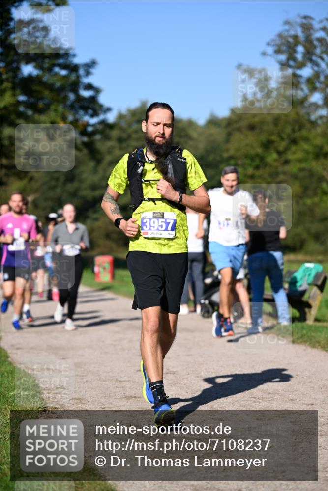 22.09.2024 - 32. Volkslauf durch das schöne Alstertal Dr. Thomas Lammeyer http://msf.ph/oto/7108237 22.09.2024 10:36:26 Laufen 3957 meine-sportfotos.de