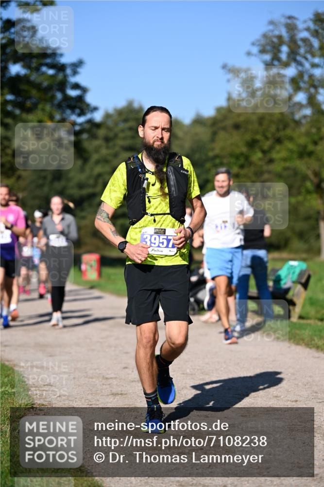 22.09.2024 - 32. Volkslauf durch das schöne Alstertal Dr. Thomas Lammeyer http://msf.ph/oto/7108238 22.09.2024 10:36:26 Laufen 3957 meine-sportfotos.de